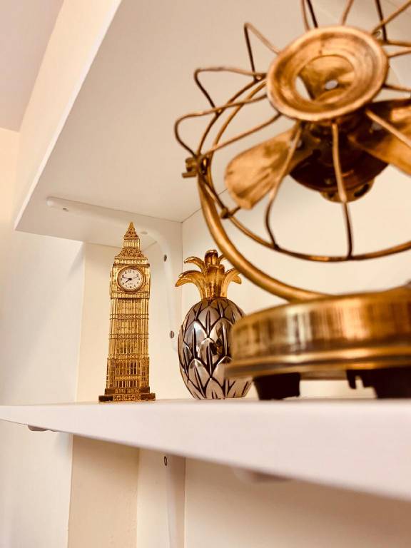 Apartment Kandivali
