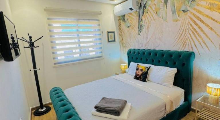 2BR 2BA wTerrace & Parking Majorelle Chic in Marrakech