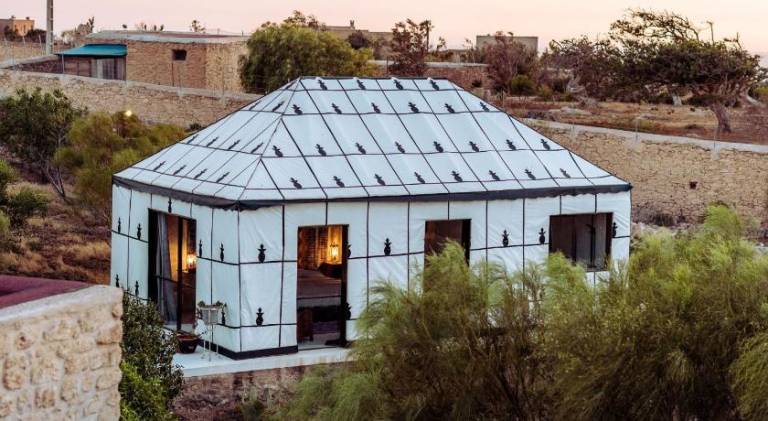 Tent with patio, private pool & garden in Essaouira
