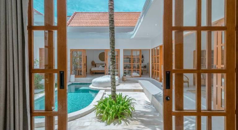 CASA MIYA - NEW Modern & Luxury 3BR Villa Canggu Beach in Canggu