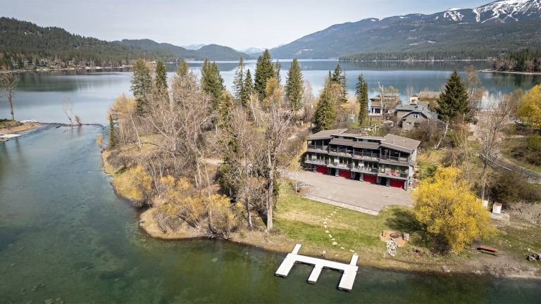 House Whitefish