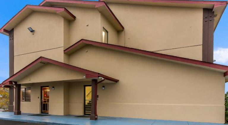 Baymont by Wyndham Findlay — photo 2