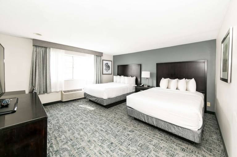 Best Western Inn & Suites San Diego – Zoo SeaWorld Area