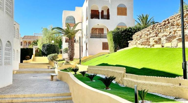 Holiday apartment with pool — photo 4