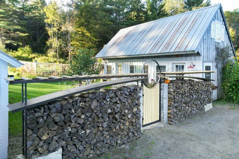 Cabin  Montpelier