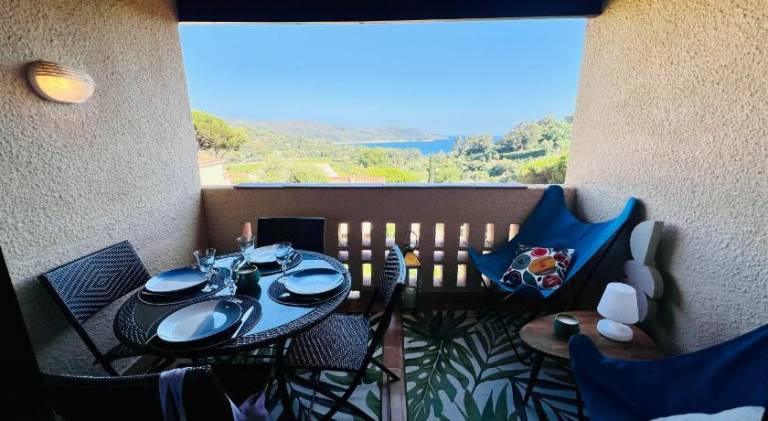 Holiday apartment with pool & terrace — photo 3