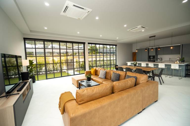 Ample vacation home | Pets allowed — photo 5