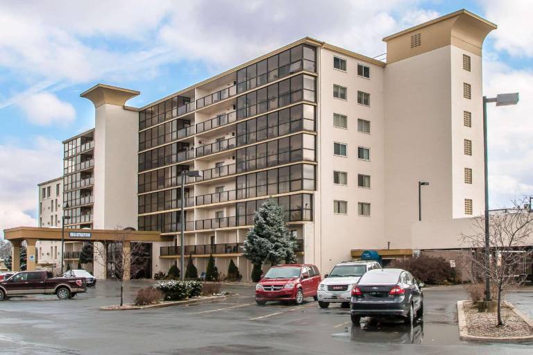 Comfort Inn & Suites Rochelle - DeKalb — photo 4