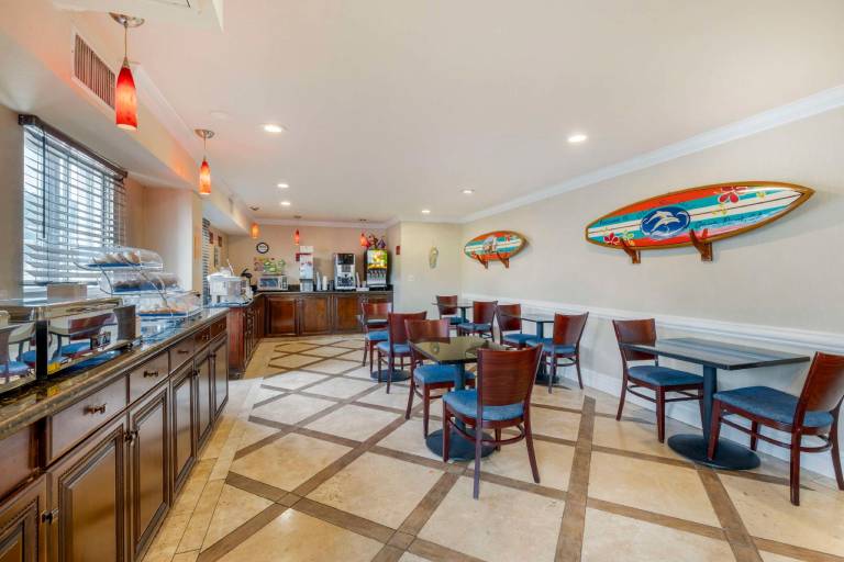 Best Western Plus Marina Shores Hotel — photo 5
