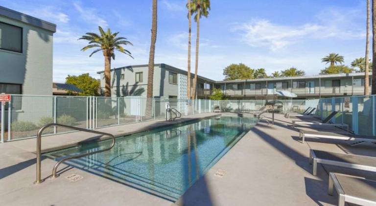 Holiday apartment with pool — photo 5