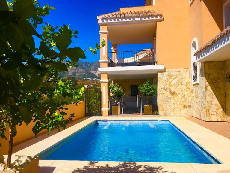 Villa  Mijas