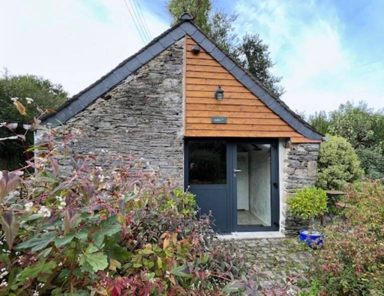 Bed & Breakfast  Sizun