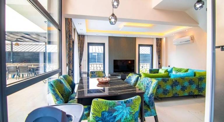 Wonderful villa with barbeque, private pool & garden | Pets are welcome — photo 3