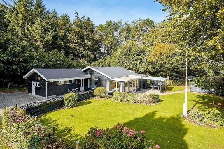 Feriehus  Hundslund