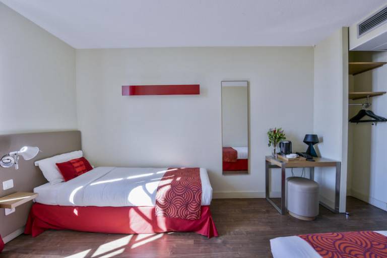 Cœur de City Hôtel Bordeaux Clemenceau — photo 3