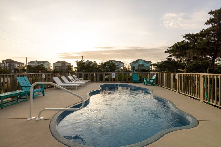 Semi-Oceanfront water views Private Heated now open — photo 2