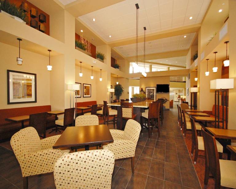 Hampton Inn & Suites Phoenix/Gilbert — photo 5