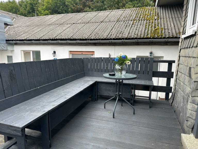 House with patio & grill — photo 4
