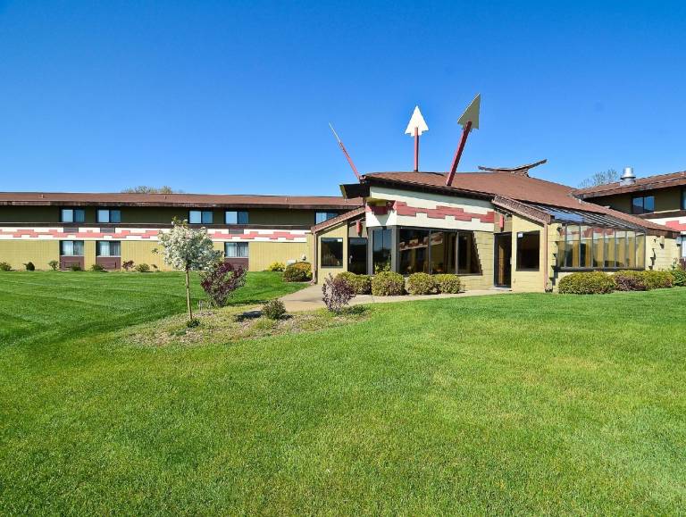 SureStay Plus by Best Western Black River Falls — photo 5