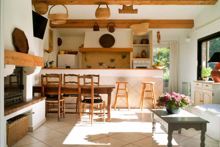 Fully equipped lovely vacation home with yard, grill & private pool | Nature view | Pet-friendly — photo 4