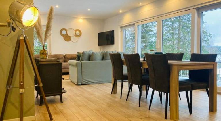 House with pool & hot tub | Pet-friendly — photo 4