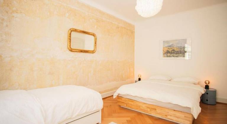 Beautifully renovated historic apartment near Messe Basel — photo 2