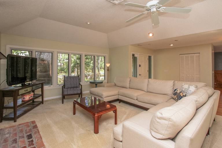 1 Deer Run: Newly Listed & Furnished Home, Dog Friendly, 4 BR, Bikes — photo 4