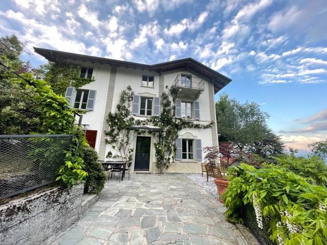 Villa  Schignano