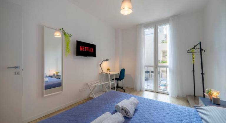 Rental apartment with 2 rooms for 6 persons in Malgrate