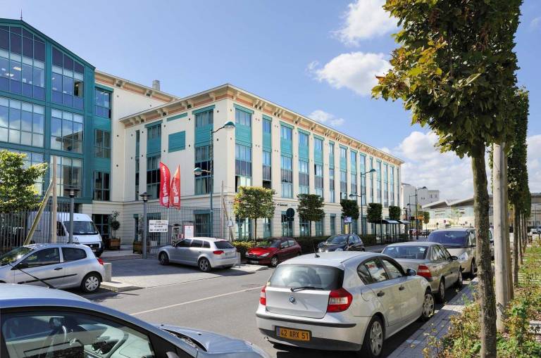 Serviced apartment for 127 persons in Torcy