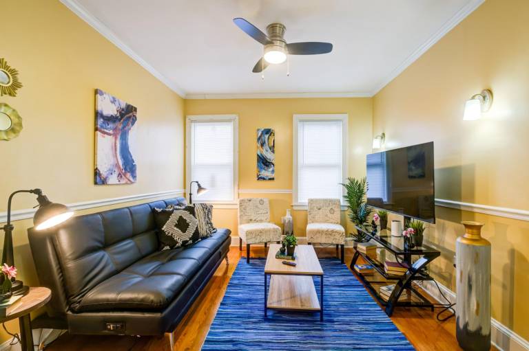 Spacious 2bd 1ba Ashmont Parking 3D TOUR