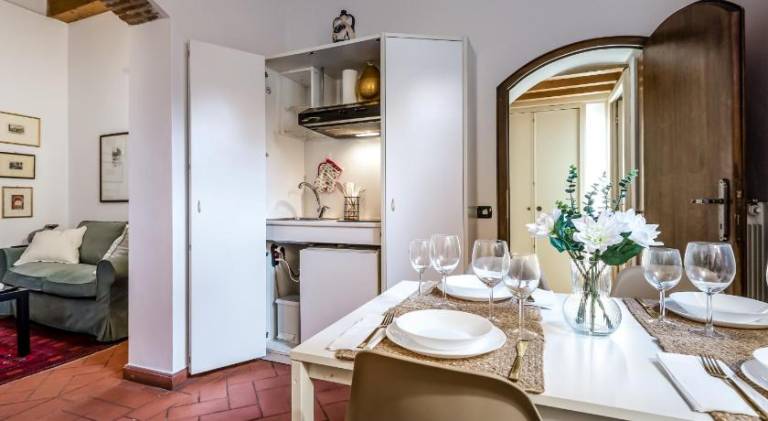 Hostly-Santa Maria Tower Suite-Just by the Tower — photo 4