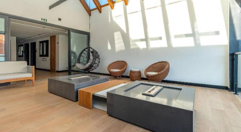Wonderful rental apartment with pool | Perfect for remote work | Pet-friendly — photo 3