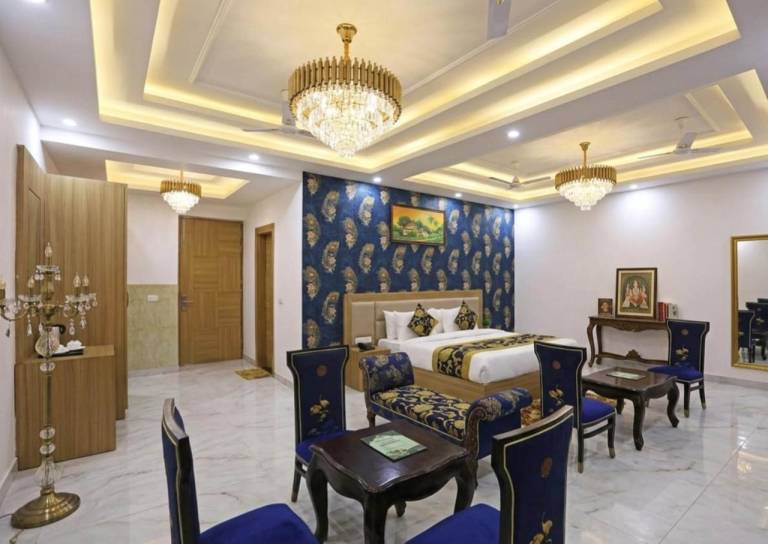 Hotel Decent Premier Suites Near Delhi Aerocity