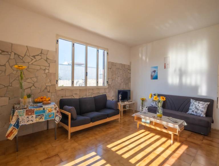 Holiday Home 'Villa Destra' with Private Terrace, Wi-Fi and Air Conditioning — photo 2
