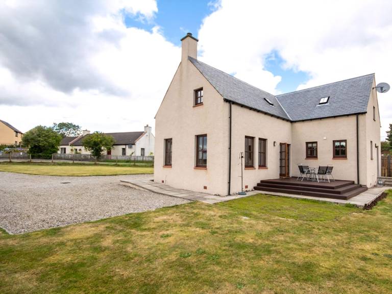 Cottage  The Highlands