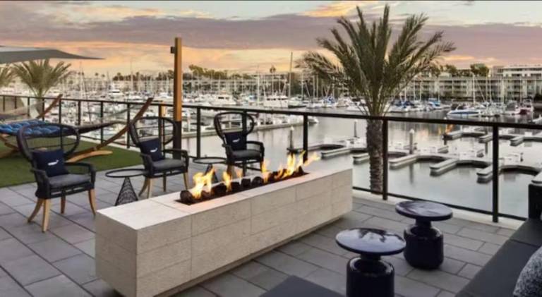 Ruby Tide - Two Floor Airy 2BR Marina Side Exclusive Amenities — photo 4