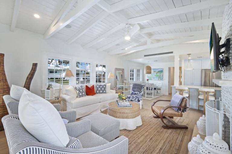 Family-friendly big vacation home with private pool, garden & patio | Garden view | Beach nearby | Pets allowed — photo 3