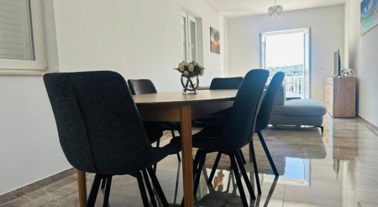Holiday apartment with 3 rooms for 8 persons — photo 4