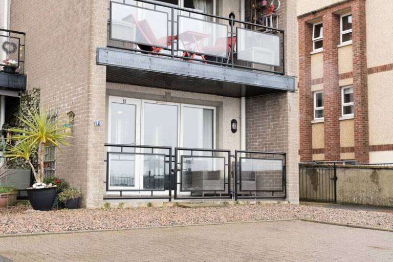 Condo Larne