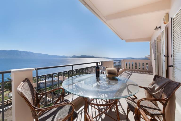 Apartment 'Villa Aeropi' with Sea View, Wi-Fi and Air Conditioning — photo 3
