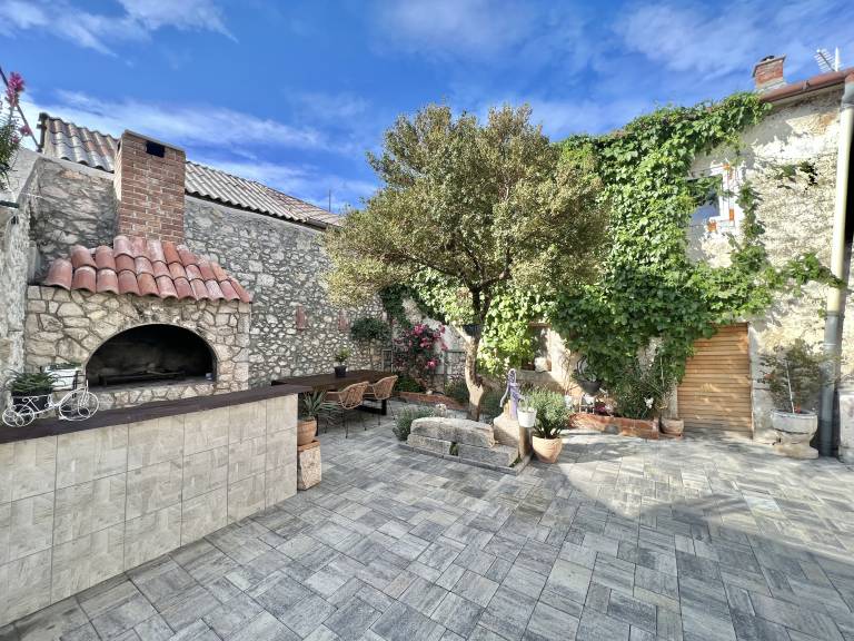 Apartament  Povile