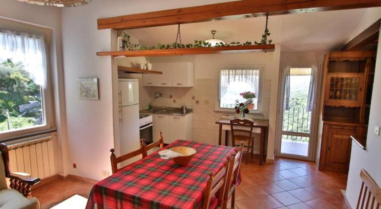Holiday apartment with 2 rooms for 5 persons in Levanto