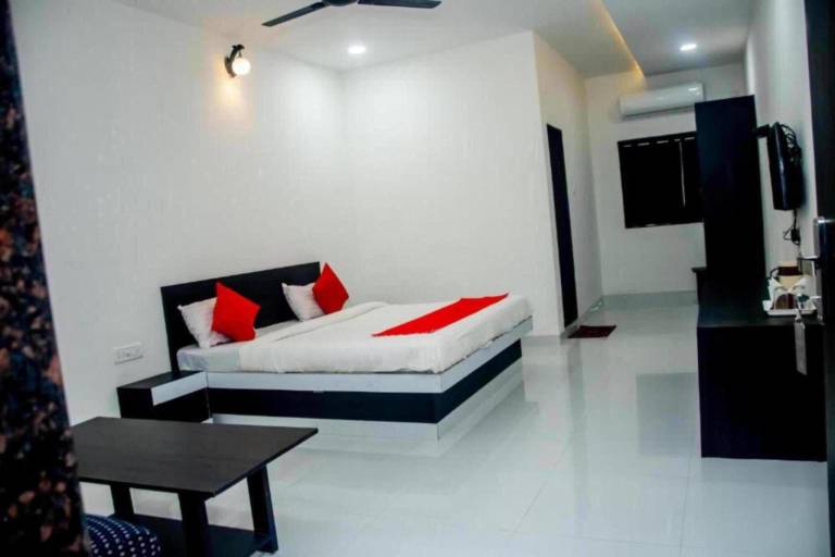 Hotel Deendayal