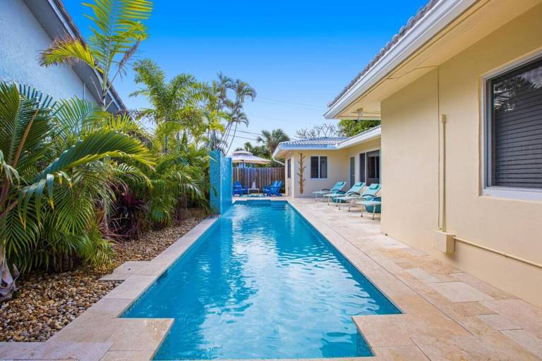 Walking distance to the beach 3Br House with POOL — photo 5