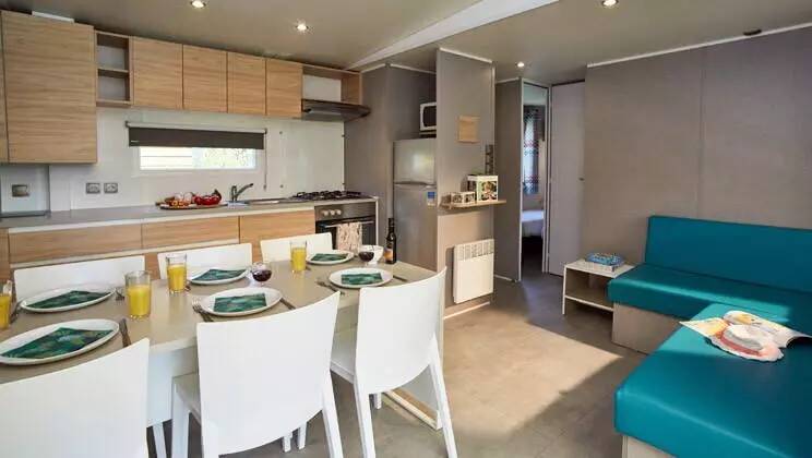 Campsite Riva Bella - Mobile home Comfort 3 bdr. 6 pers. Covered Decking — photo 3