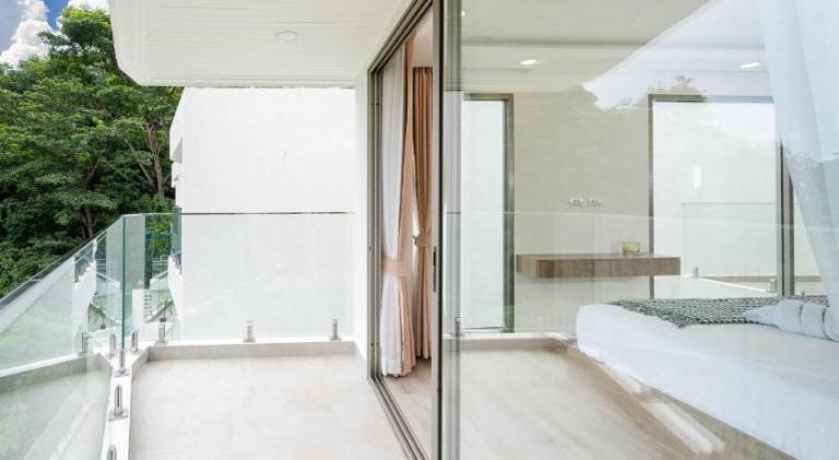 Seaview villa private swimming pool — photo 3