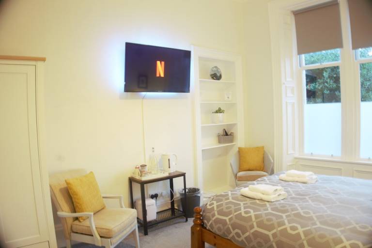 Accommodation Ayr