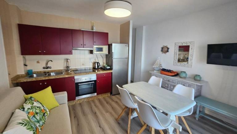 Rental apartment with patio & pool in Almunecar
