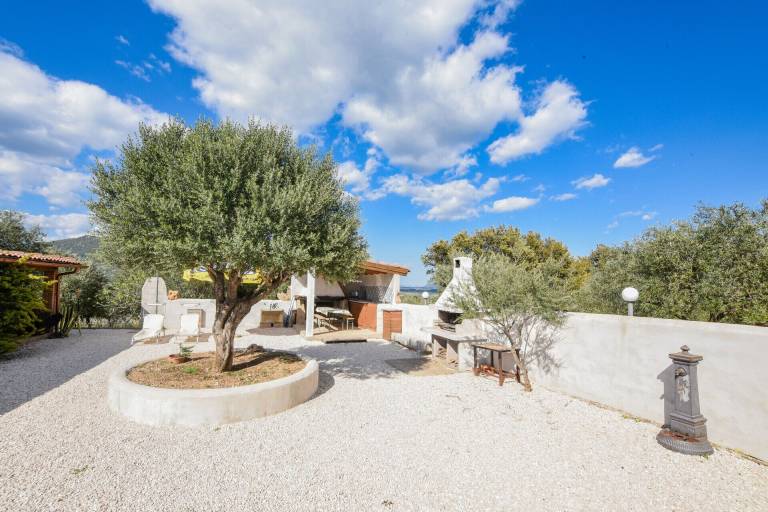 Villa Oliena